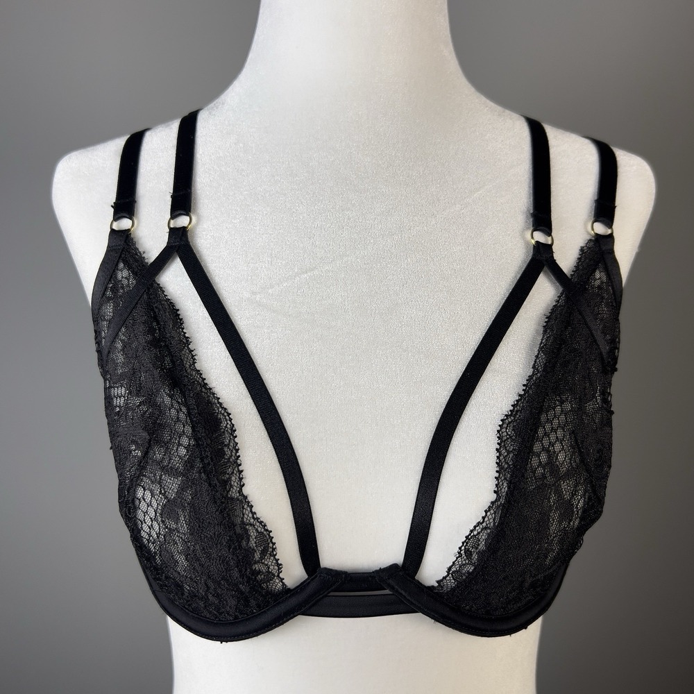 Victoria's Secret Very Sexy Fishnet Lace Unlined Low Cut Demi Bra Black 34DD NWT - Picture 2 of 6